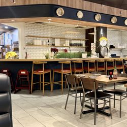 Uncle Bao - Great ambience, clean, bright, open. Even when it was packed it didn't feel crowded.
