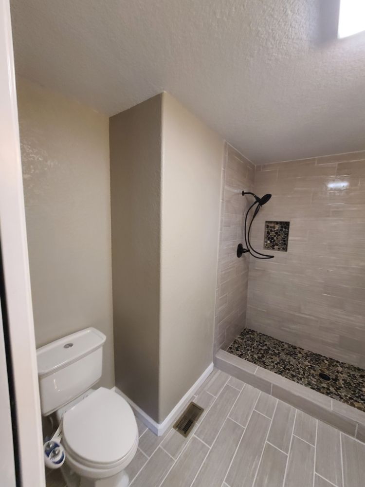 Slide of Saunders Construction