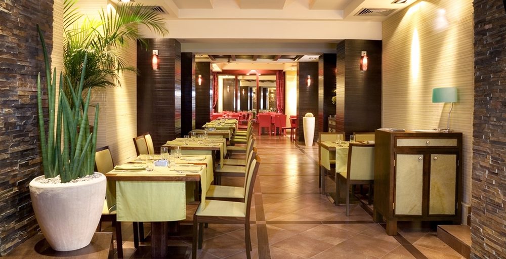 Slide of Restaurant Design 360