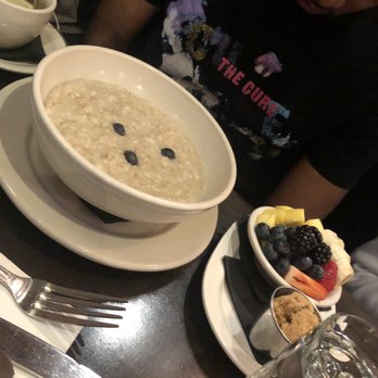 Uptown Cafe - Watery oatmeal - Breakfast & Brunch Near Me - Bloomington, Indiana