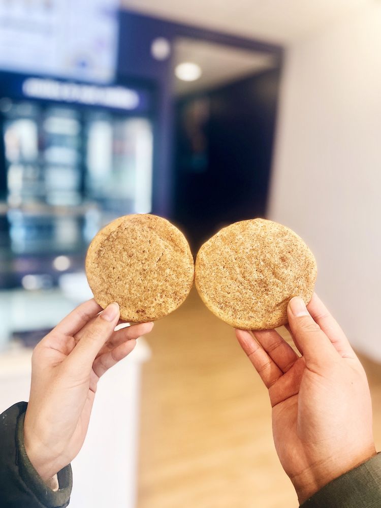 INSOMNIA COOKIES Updated November 2024 33 Photos & 17 Reviews 706