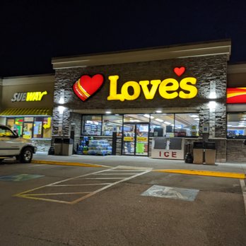 Love's Travel Stop - Love's Travel Stop, Willis - Gas Stations Near Me - Willis, Texas