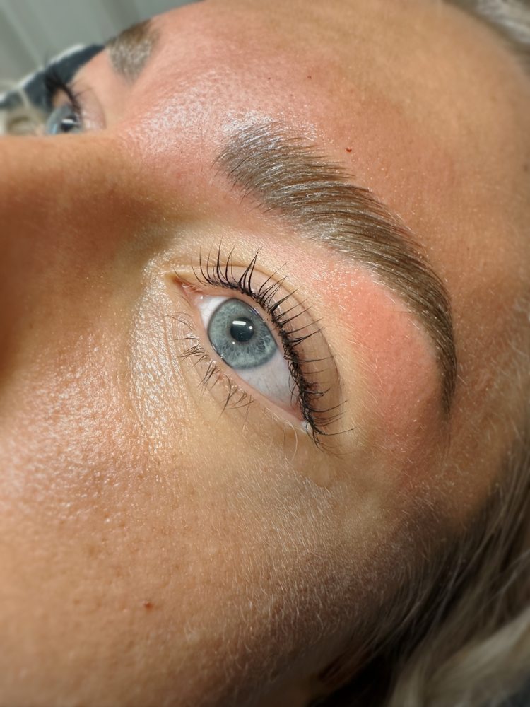 Bask Tanning & Airbrushing Logo