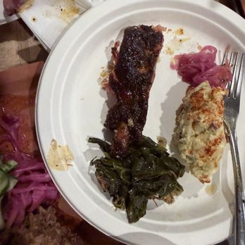 Blondie's Barbecue - Barbeque Near Me - Walpole, Massachusetts