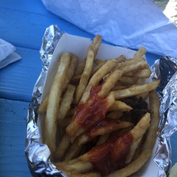 Amy's On The Road - Fries were crispy - Food Trucks Near Me - Manchester, Vermont