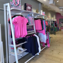 Splash of Pink - Lilly Pulitzer - Beautiful store
