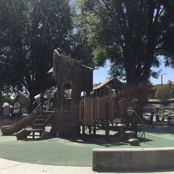Studio City Recreation Center - Shaded area and Children's Playground. - Parks Near Me - Studio City, California