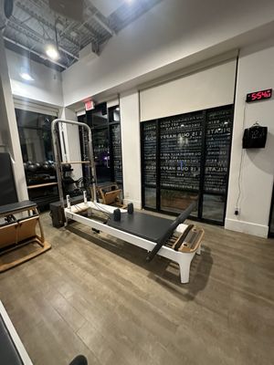 BODYBAR Pilates by null