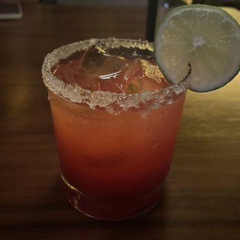 Harry's - Strawberry Margarita - Steakhouses Near Me - Cancún, ROO