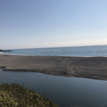 Vue Kitchen - Whale views - New American Near Me - Gualala, California Vue Kitchen - Whale views - New American Near Me - Gualala, California