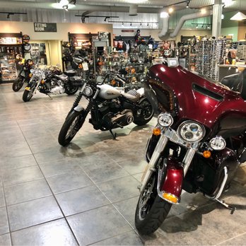 St. Charles Harley-Davidson - Motorcycle Gear Near Me - St. Charles, Missouri St. Charles Harley-Davidson - Motorcycle Gear Near Me - St. Charles, Missouri