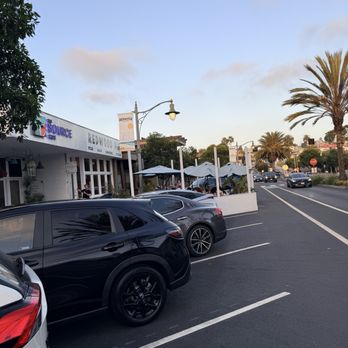 Redwood Pie - Street parking in front - Pizza Near Me - Hermosa Beach, California Redwood Pie - Street parking in front - Pizza Near Me - Hermosa Beach, California
