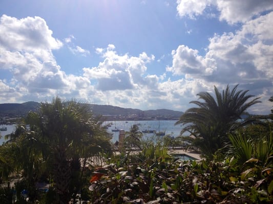 The Hotel on the Cay by null