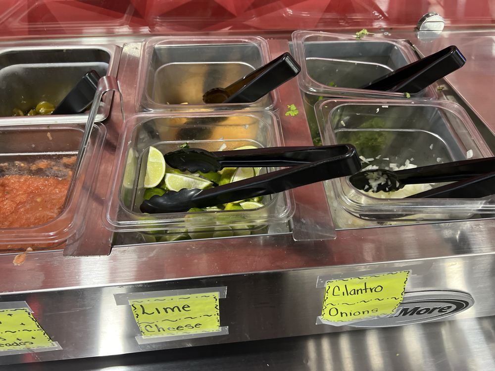 TACOS AND WINGS Updated September 2024 917 N Breazeale Ave, Mount