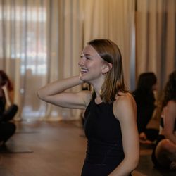 Forth Studio - meditation yoga class chicago fitness restorative yoga hot yoga hot mat pilates breathwork strength training wellness self care mindfulness