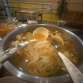 Lemon Thai Cuisine - Wonton Tom yum soup add rice noodles - Thai Near Me - Huntington Beach, California