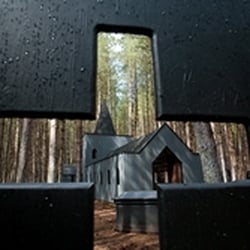 Delta Force Paintball - Maidenhead - Be careful inside the Zombie's Crypt!