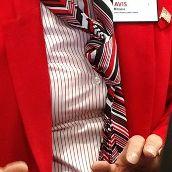 Avis - The rude employee was a LEAD - Car Rental Near Me - Pittsburgh, Pennsylvania