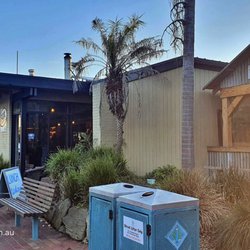 The Mallacoota Hotel Motel Family Bistro - Beer Garden