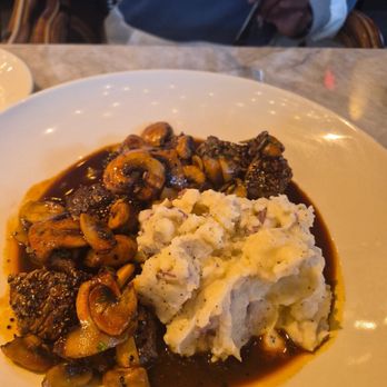 The Cheesecake Factory - Steak Diane - Desserts Near Me - Cypress, Texas The Cheesecake Factory - Steak Diane - Desserts Near Me - Cypress, Texas