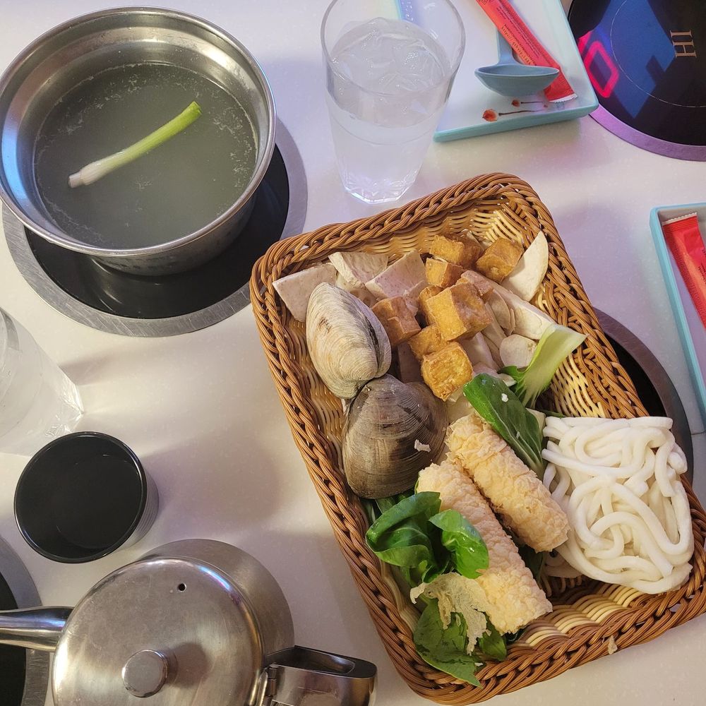 Yummy Hot Pot - Beautiful display of ingredients with individual hot pot - Hot Pot Near Me - Denver, Colorado Yummy Hot Pot - Beautiful display of ingredients with individual hot pot - Hot Pot Near Me - Denver, Colorado