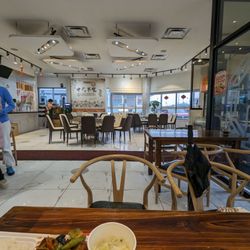 Yong He All Day Breakfast - Inside