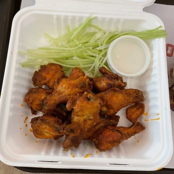 Guy Fieri's - Wings - Pizza Near Me - Cancún, ROO Guy Fieri's - Wings - Pizza Near Me - Cancún, ROO