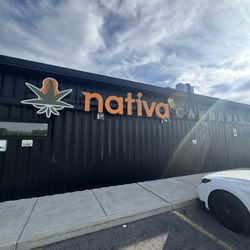 Nativa Cannibus - Outside