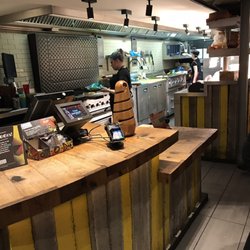 Nando's - Kitchen