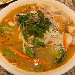 Vegetable & tofu satay peanut pho (vegan) Vegetable & tofu satay peanut pho (vegan)