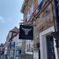 Bull Inn & Wine Bar - Sign