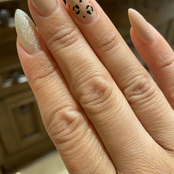 Freshly Polished - Leopard print, glitter, nude, hard gel - Nail Salons Near Me - Newport Beach, California