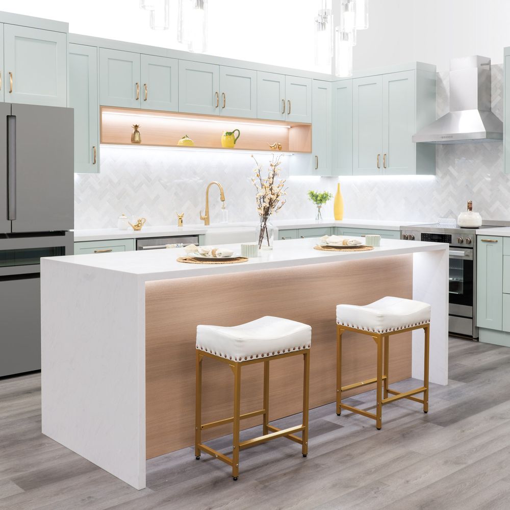 The Best Ways to Use Glass-Front Cabinets in a Kitchen Design, image size:1000x1000
