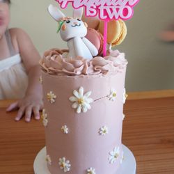Dessert Avenue - Customized cake