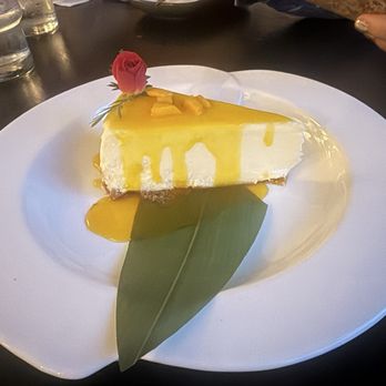 Mai Thai Kitchen and Bar - Thai Near Me - Atlanta, Georgia