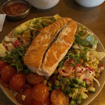 Leoncito - Chopped salad with salmon - Mexican Near Me - Las Vegas, Nevada Leoncito - Chopped salad with salmon - Mexican Near Me - Las Vegas, Nevada