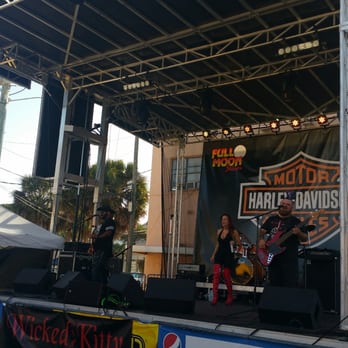 Full Moon Saloon - Band is rocking - Bars Near Me - Daytona Beach, Florida Full Moon Saloon - Band is rocking - Bars Near Me - Daytona Beach, Florida