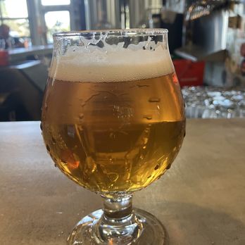 Lake Arrowhead Brewing - Breweries Near Me - Lake Arrowhead, California Lake Arrowhead Brewing - Breweries Near Me - Lake Arrowhead, California