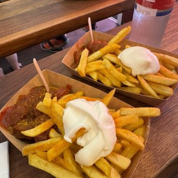 Curry 61 - vegan curry with vegan mayo and regular curry as well - Food Stands Near Me - Berlin, BE Curry 61 - vegan curry with vegan mayo and regular curry as well - Food Stands Near Me - Berlin, BE