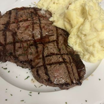 HillTop Bistro and Ice Cream - Top Sirloin Steaks - Pizza Near Me - Dunnellon, Florida HillTop Bistro and Ice Cream - Top Sirloin Steaks - Pizza Near Me - Dunnellon, Florida