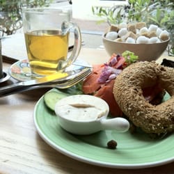 Bagels & Beans - Smoked salmon bagel with Himalayan green tea