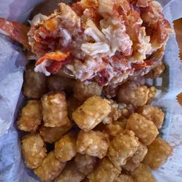 Connecticut Style lobster roll & tots Connecticut Style lobster roll & tots