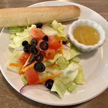 La Cucina Trattoria - Salad with breadstick -Lunch - Italian Near Me - Fallbrook, California La Cucina Trattoria - Salad with breadstick -Lunch - Italian Near Me - Fallbrook, California