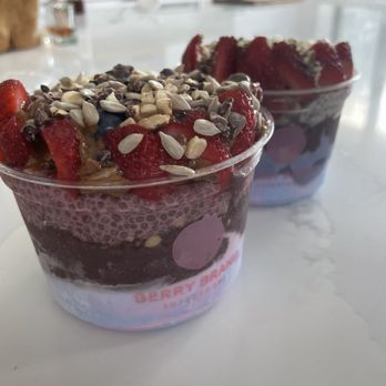 Berry Brand - Cali Bowl - Acai Bowls Near Me - Cerritos, California