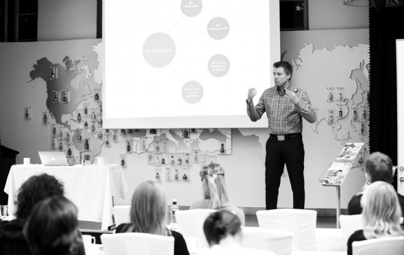 The Mini Bottle Gallery AS by null