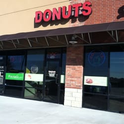 Terry's Donut - The front of the donut shop!