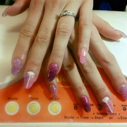 Happy Nails