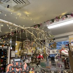 The Happy Sunflower - Beautiful decor inside!