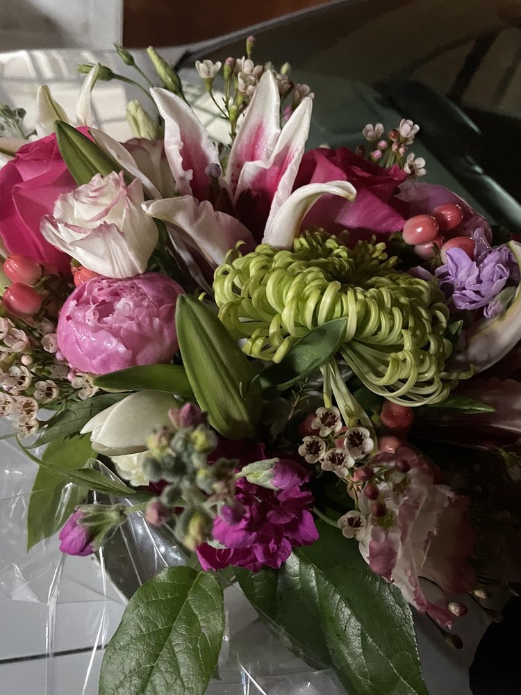 EXETER FLOWER SHOP 13 Photos & 11 Reviews 55 Main St, Exeter, NH Yelp