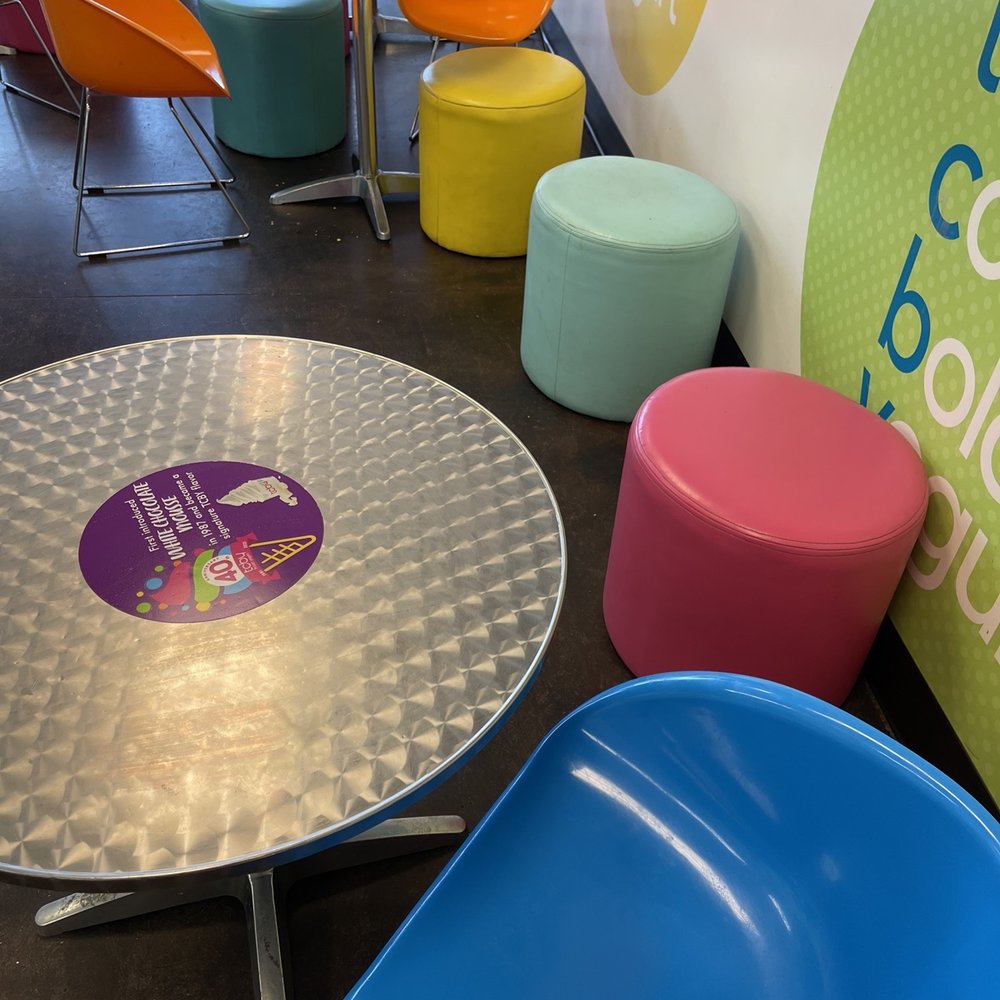 TCBY Omaha - West Maple - Seating - Ice Cream & Frozen Yogurt Near Me - Omaha, Nebraska